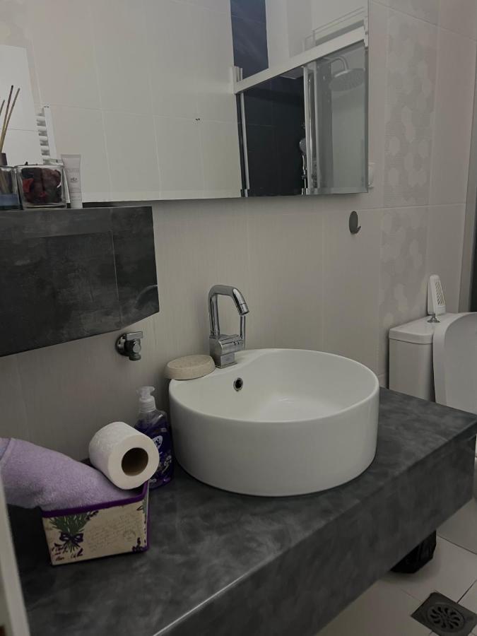 Cozy Apartment In The City Center Skopje Eksteriør bilde
